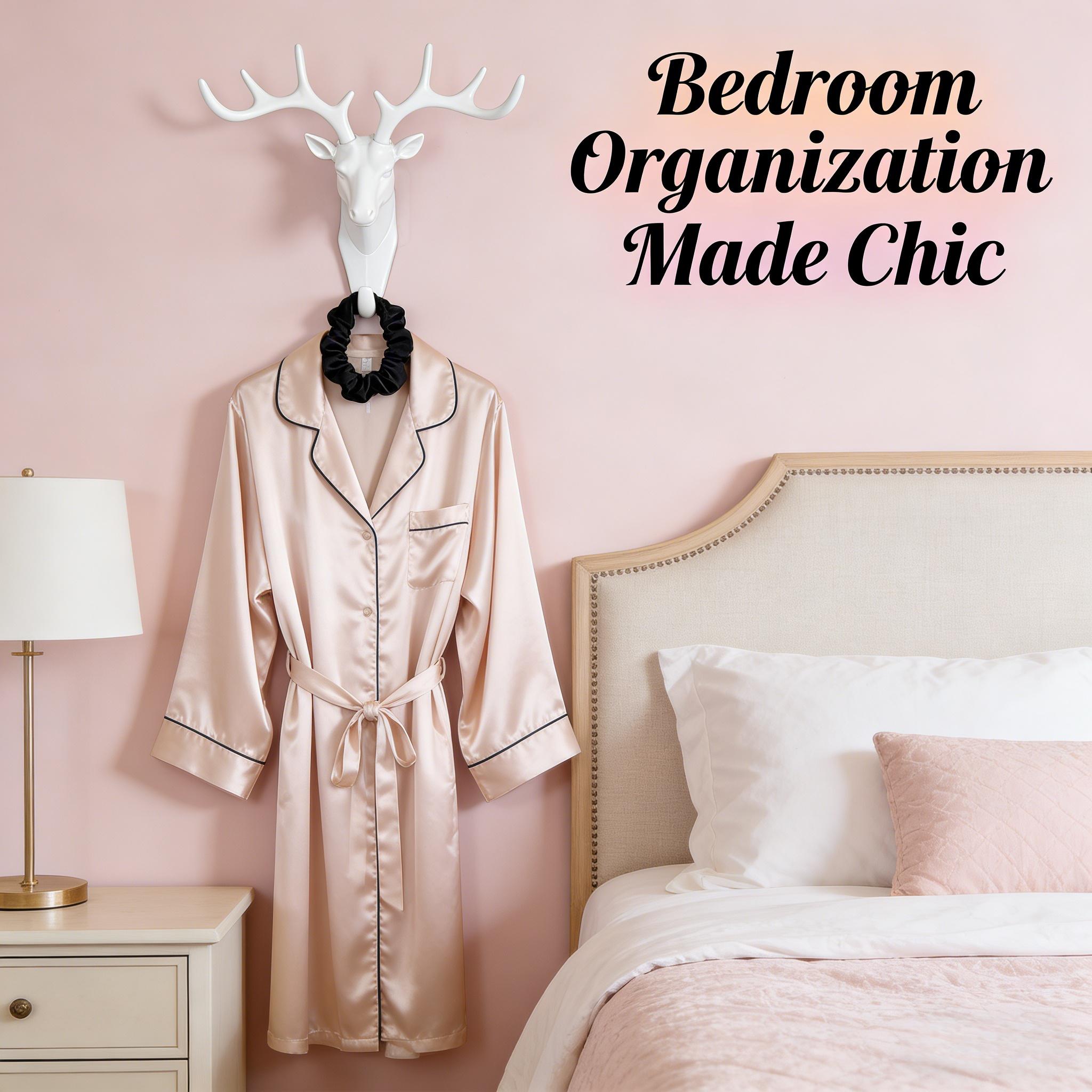 Deer Head Wall Decoration Self-Adhesive Antler Mounting Kit, Industrial Style Steel Deer Head Hook, Decorative Animal Wall Key Holder, Suitable for Home or Office, Multi-Functional Hook